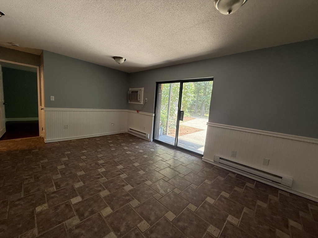 1 bed, 1 bath apartment for rent at 491 W Central St Unit C3, Franklin — photo 8 of 9