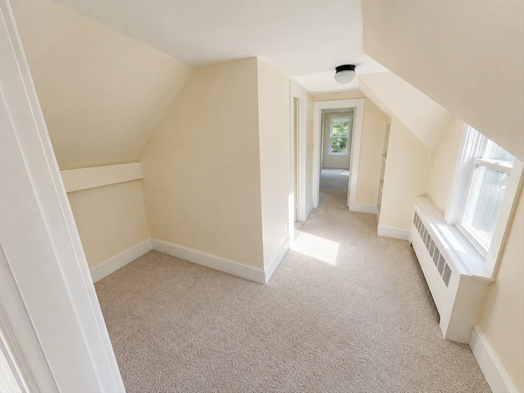 4 bed, 1 bath apartment for rent at 491 Webster St Unit 2, Rockland — photo 6 of 16