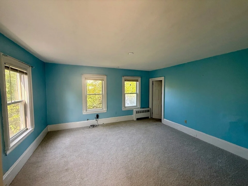 4 bed, 1 bath apartment for rent at 491 Webster St Unit 2, Rockland — photo 11 of 16