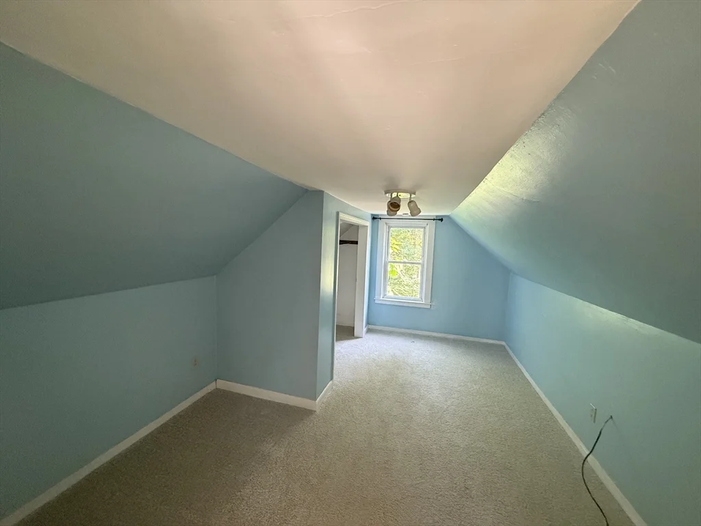 4 bed, 1 bath apartment for rent at 491 Webster St Unit 2, Rockland — photo 13 of 16