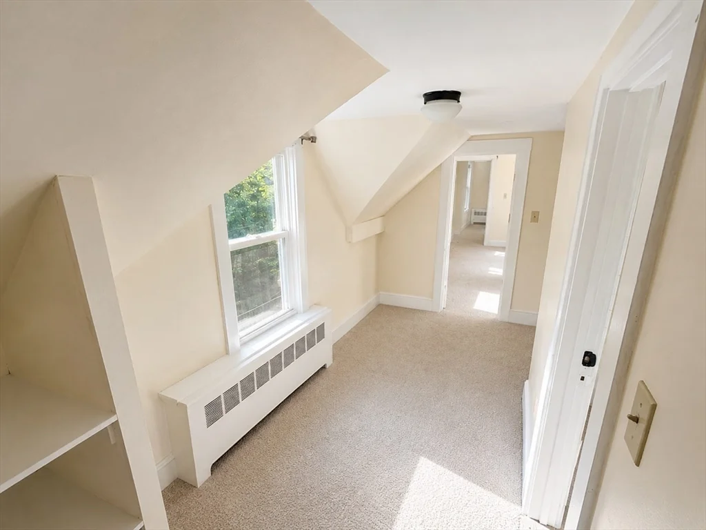 4 bed, 1 bath apartment for rent at 491 Webster St Unit 2, Rockland — photo 5 of 16