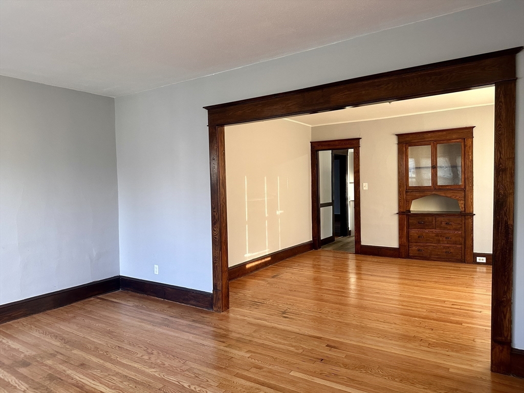 3 bed, 1 bath apartment for rent at 491 Wilbraham Rd Unit 491, Springfield — photo 4 of 7