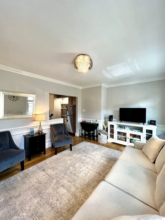 1 bed, 1 bath apartment for rent at 492-494 E Broadway Unit 4, South Boston — photo 3 of 17