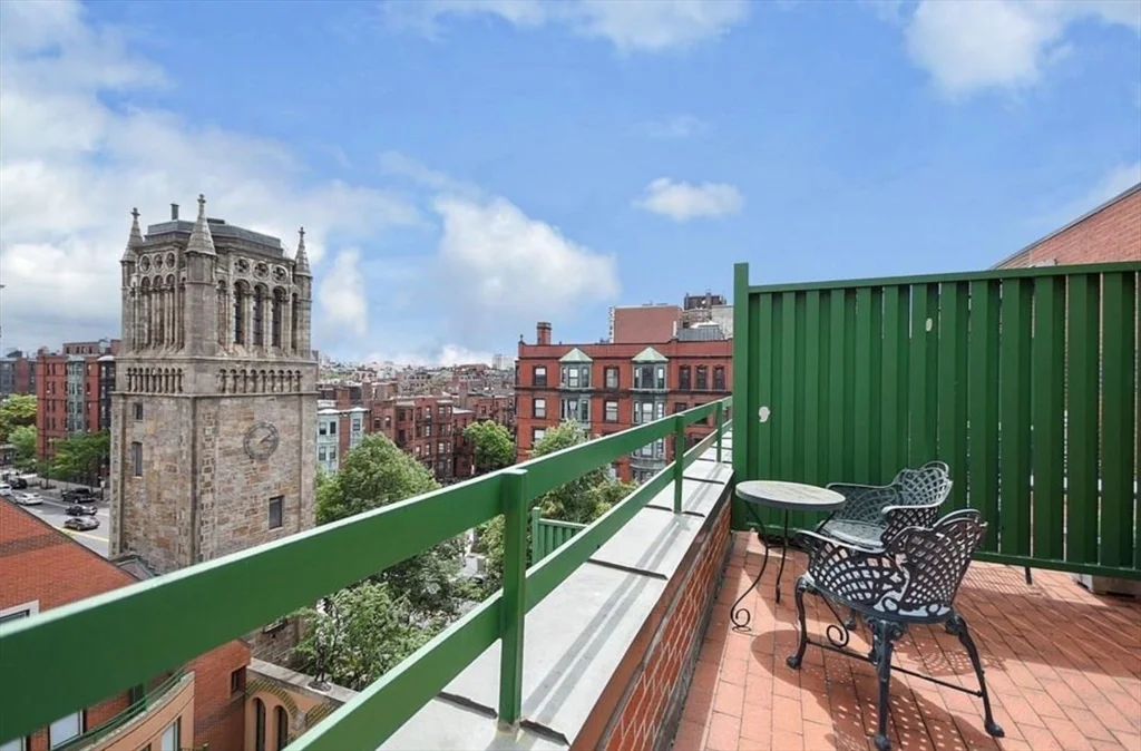 1 bed, 1 bath apartment for rent at 492 Beacon St Unit 11, Back Bay — photo 8 of 10