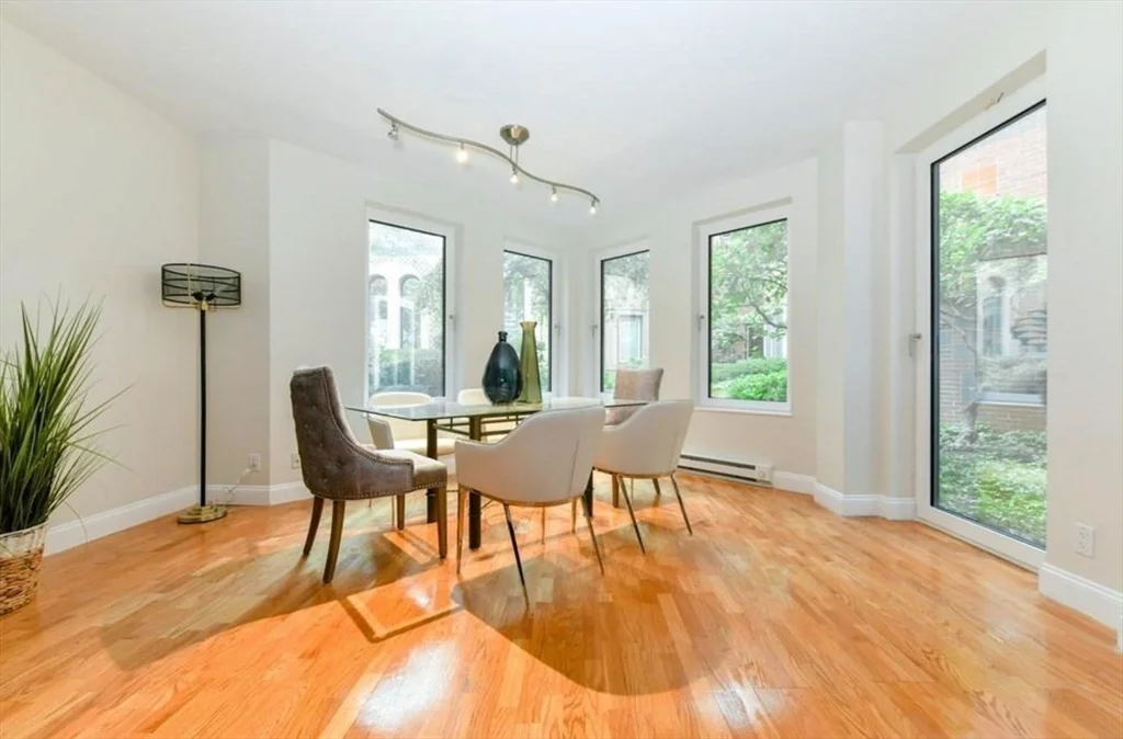 1 bed, 1 bath apartment for rent at 492 Beacon St Unit 11, Back Bay — photo 5 of 10