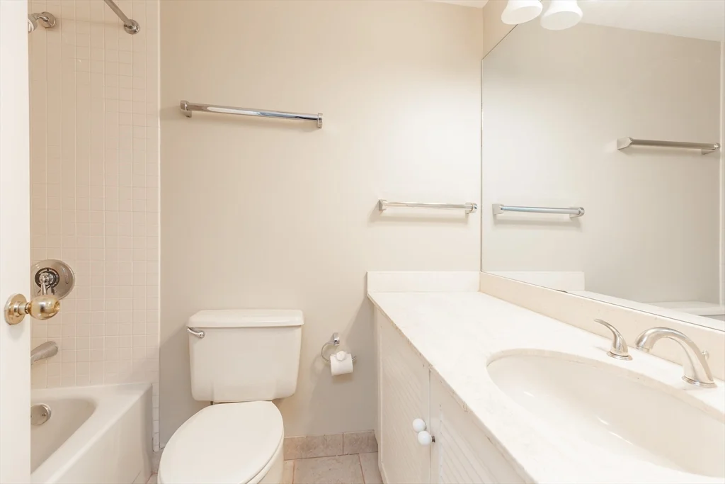 2 bed, 2 bath apartment for rent at 492 Beacon St Unit 42, Back Bay — photo 12 of 20