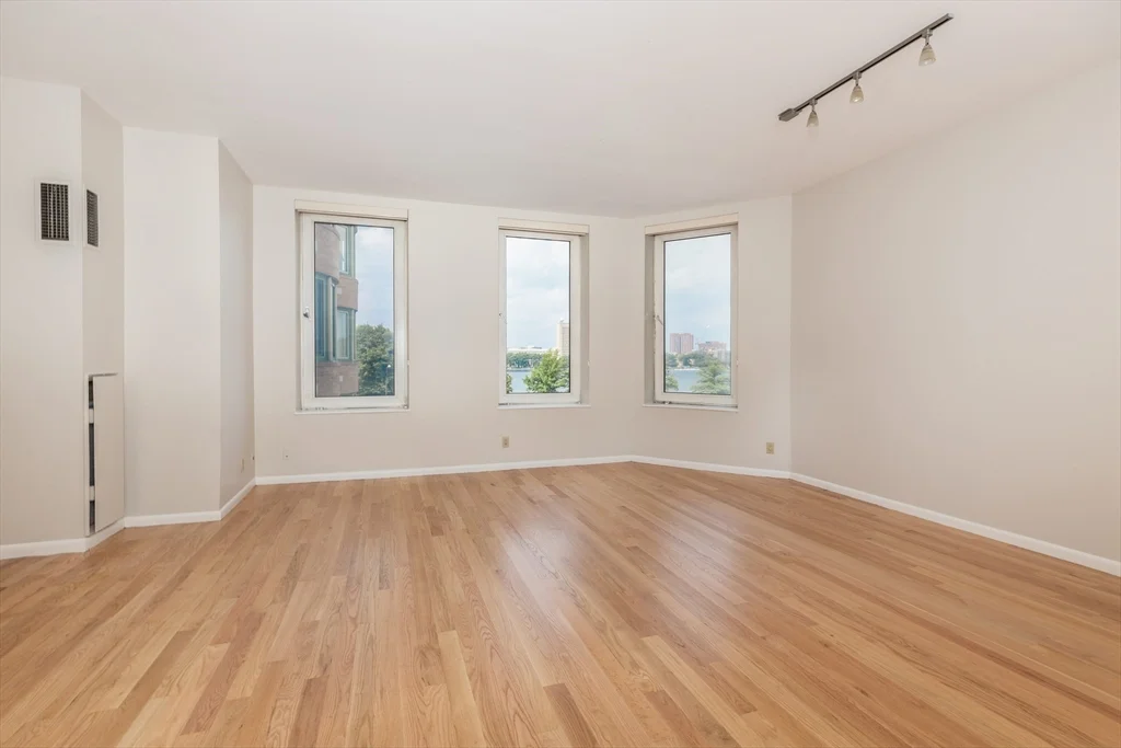 2 bed, 2 bath apartment for rent at 492 Beacon St Unit 42, Back Bay — photo 2 of 20