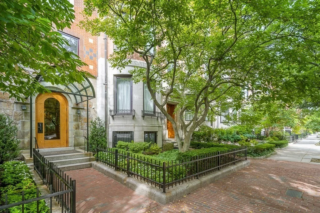 2 bed, 2 bath apartment for rent at 492 Beacon St Unit 45, Back Bay — photo 3 of 24