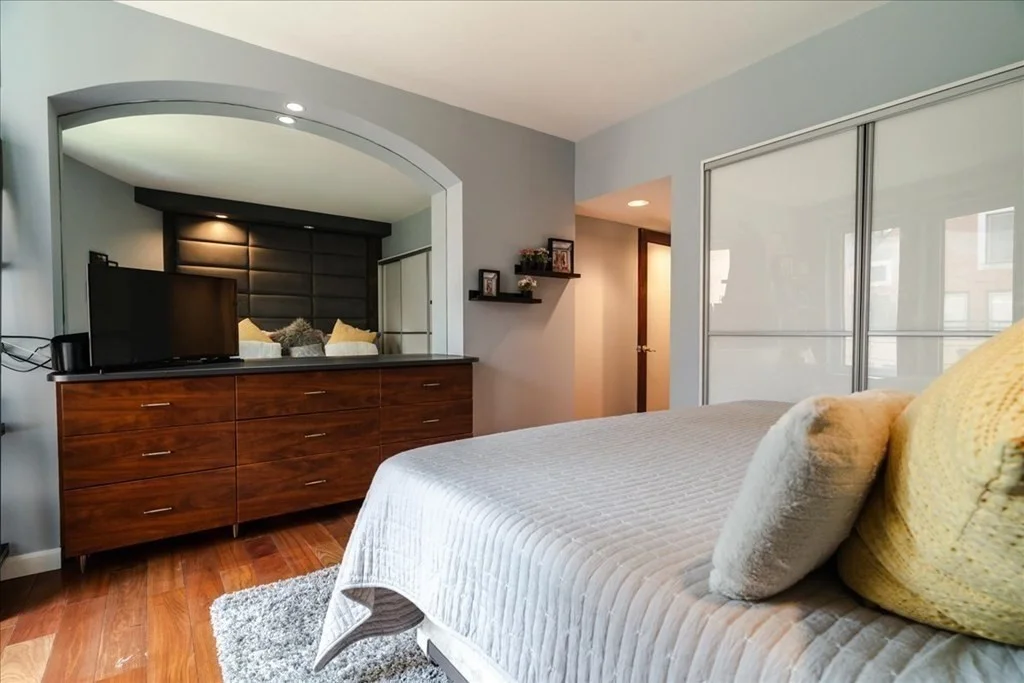 3 bed, 2 bath apartment for rent at 492 Beacon Unit 36, Back Bay — photo 18 of 25