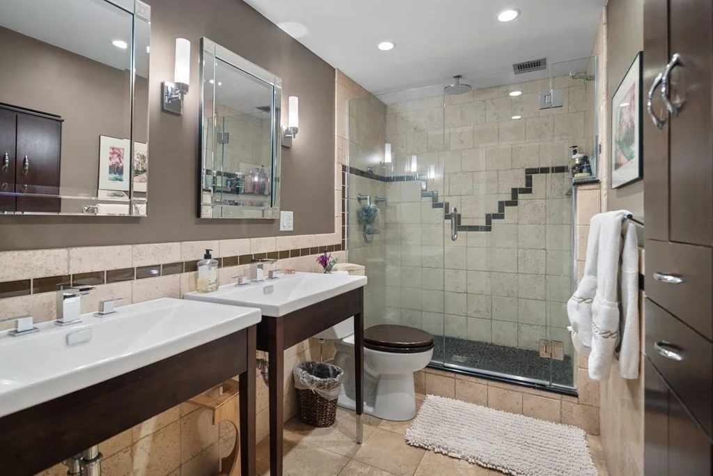 3 bed, 2 bath apartment for rent at 492 Beacon Unit 36, Back Bay — photo 15 of 25