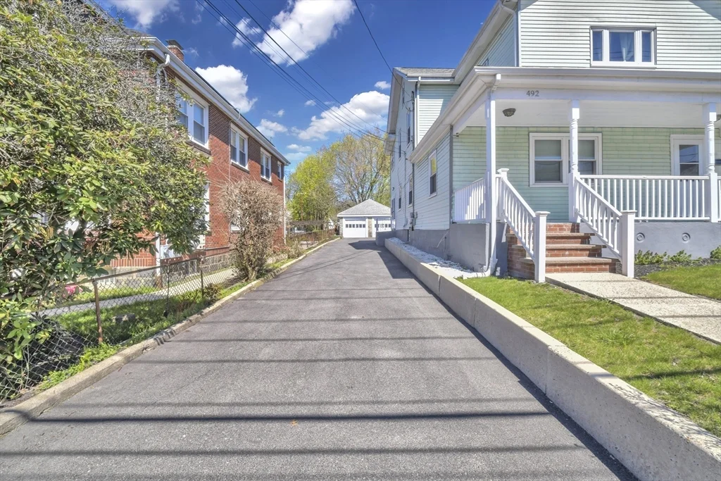 2 bed, 1 bath apartment for rent at 492 Metropolitan Ave Unit 2, Hyde Park — photo 15 of 15