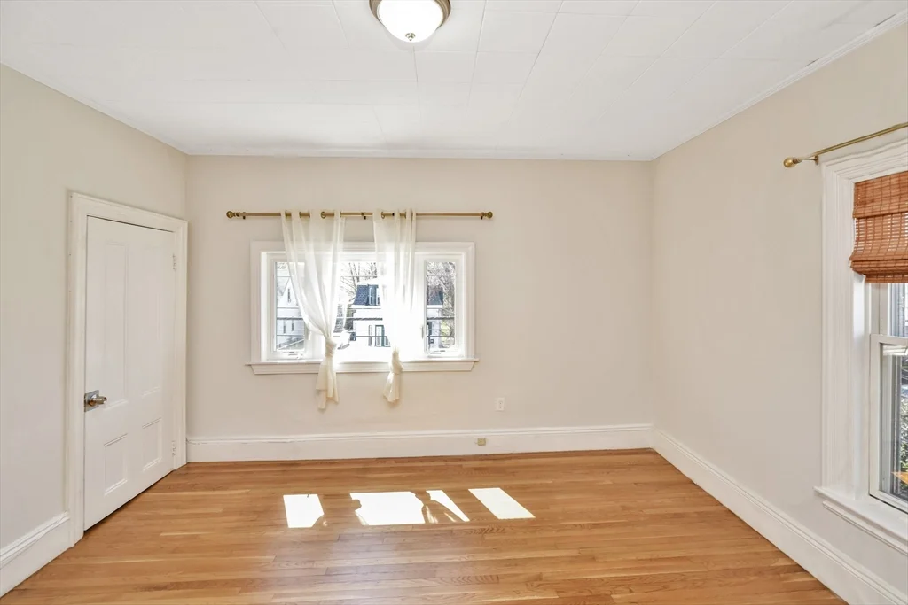 2 bed, 1 bath apartment for rent at 492 Metropolitan Ave Unit 2, Hyde Park — photo 3 of 15