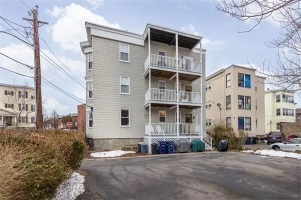 2 bed, 1 bath apartment for rent at 492 Washington St Unit 1, Brighton — photo 11 of 12