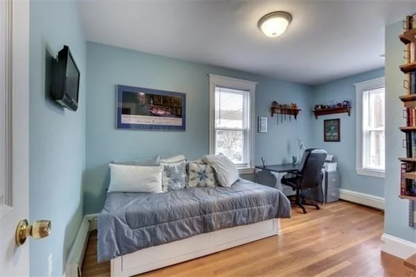 2 bed, 1 bath apartment for rent at 492 Washington St Unit 1, Brighton — photo 9 of 12