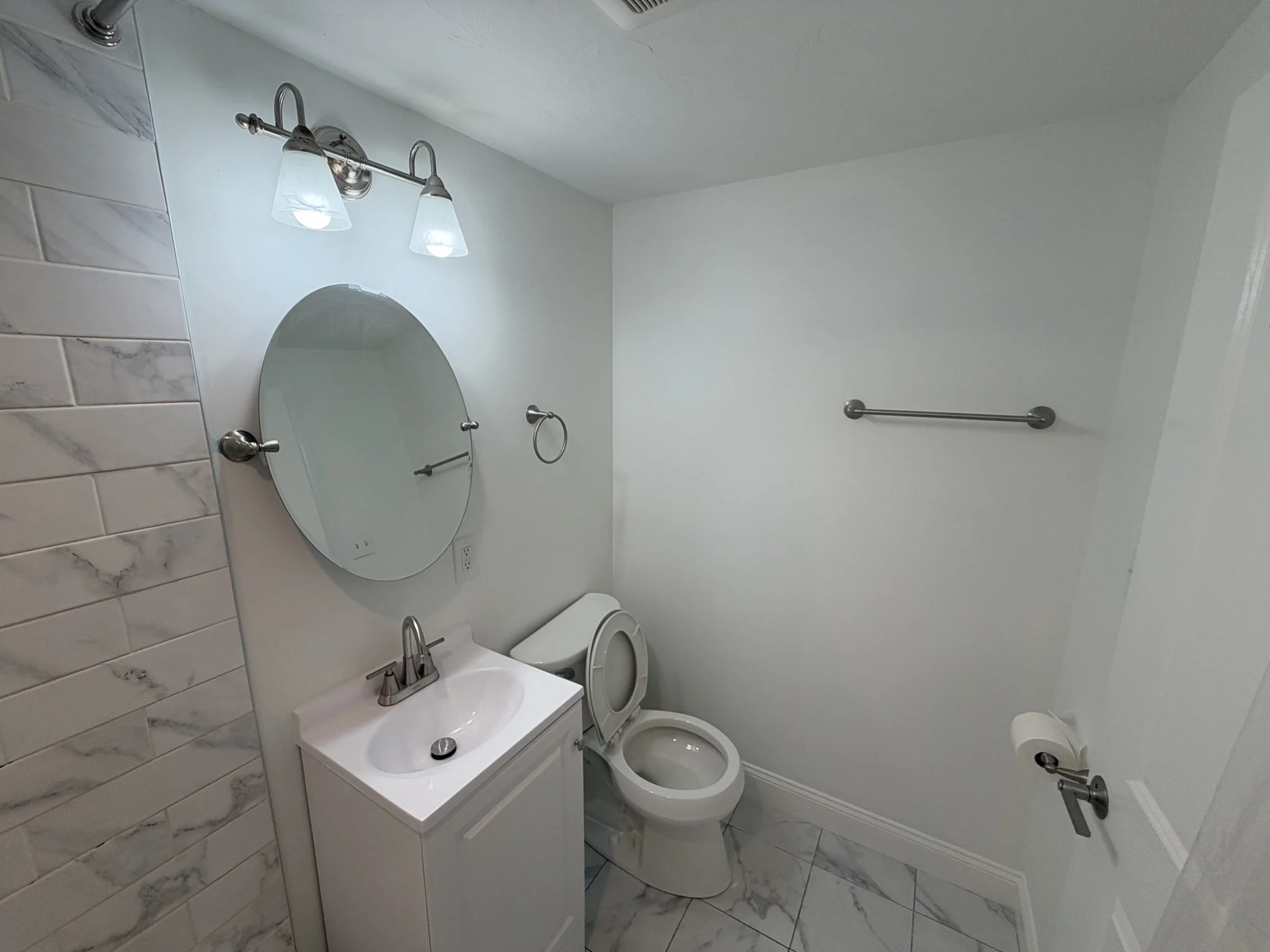 1 bed, 1 bath apartment for rent at 4925 Washington St Unit 207, West Roxbury — photo 5 of 7
