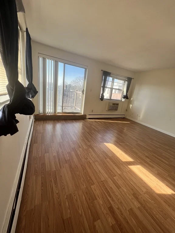 1 bed, 1 bath apartment for rent at 4925 Washington St Unit 406, West Roxbury — photo 6 of 9