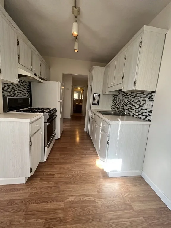 1 bed, 1 bath apartment for rent at 4925 Washington St Unit 406, West Roxbury