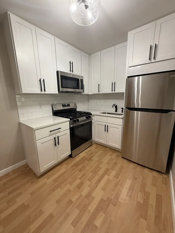 2 bed, 1 bath apartment for rent at 4925 Washington St Unit 410, West Roxbury