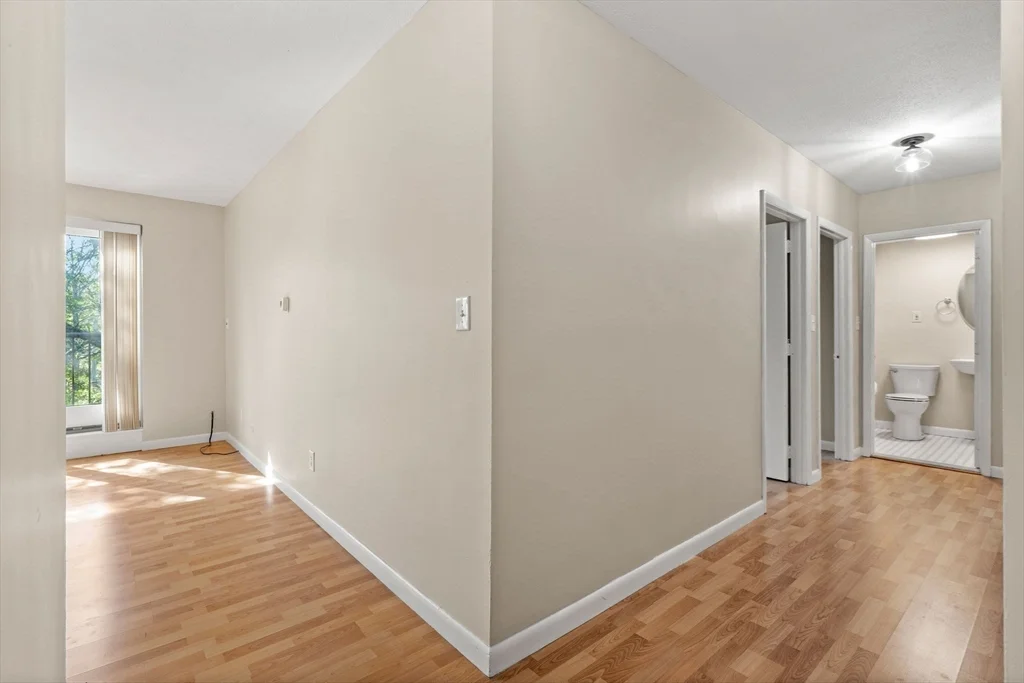 2 bed, 1 bath apartment for rent at 4925 Washington St Unit 410, West Roxbury — photo 13 of 25