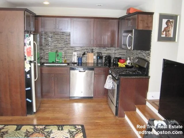 3 bed, 3 bath apartment for rent at 493-495 Commonwealth Ave Unit 5, Fenway — photo 12 of 13