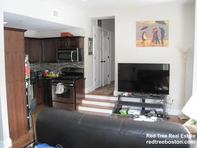 3 bed, 3 bath apartment for rent at 493-495 Commonwealth Ave Unit 5, Fenway — photo 11 of 13