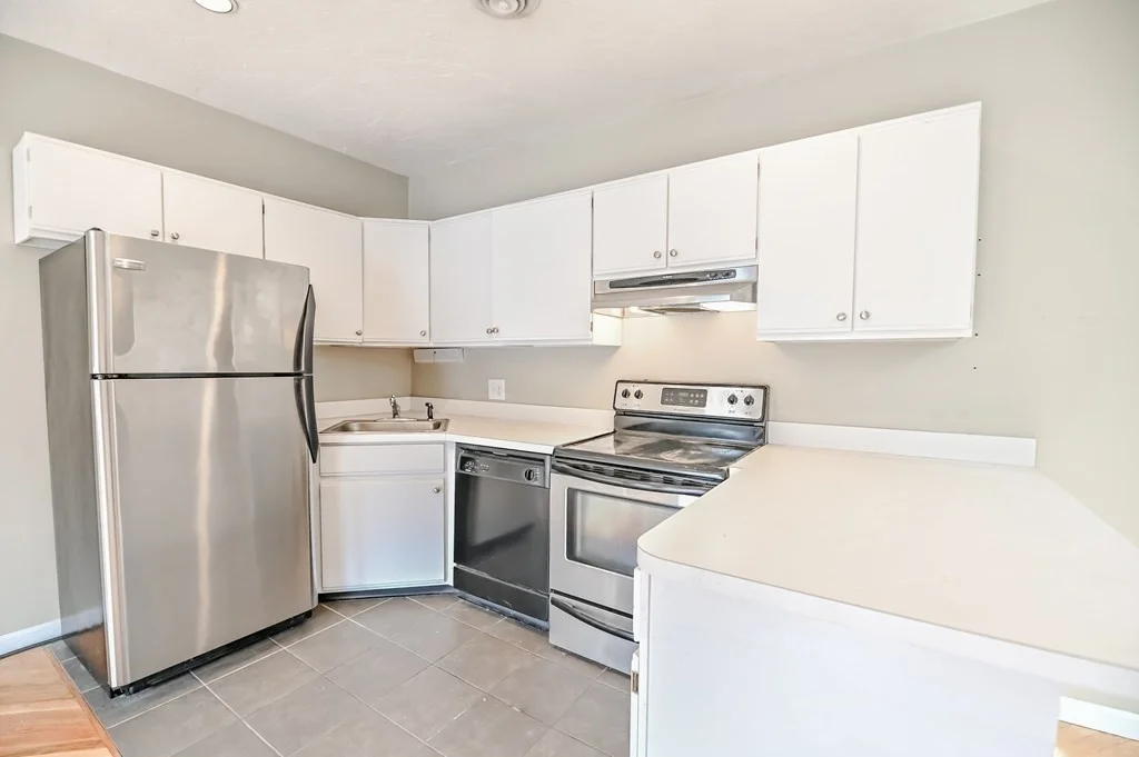 1 bed, 1 bath apartment for rent at 493 East 4th Unit 3, South Boston — photo 1 of 11