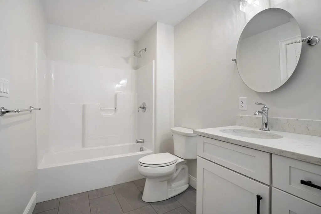 3 bed, 2 bath apartment for rent at 493 Main Unit 2, Dunstable — photo 21 of 25
