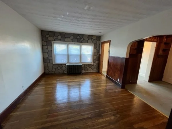 3 bed, 1 bath apartment for rent at 494 Norfolk St Unit 1, Mattapan — photo 11 of 23
