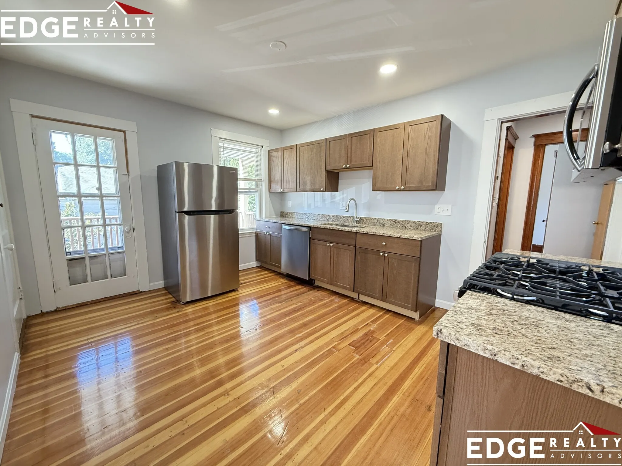 3 bed, 1 bath apartment for rent at 494 Washington St Unit 2, Brighton — photo 2 of 14