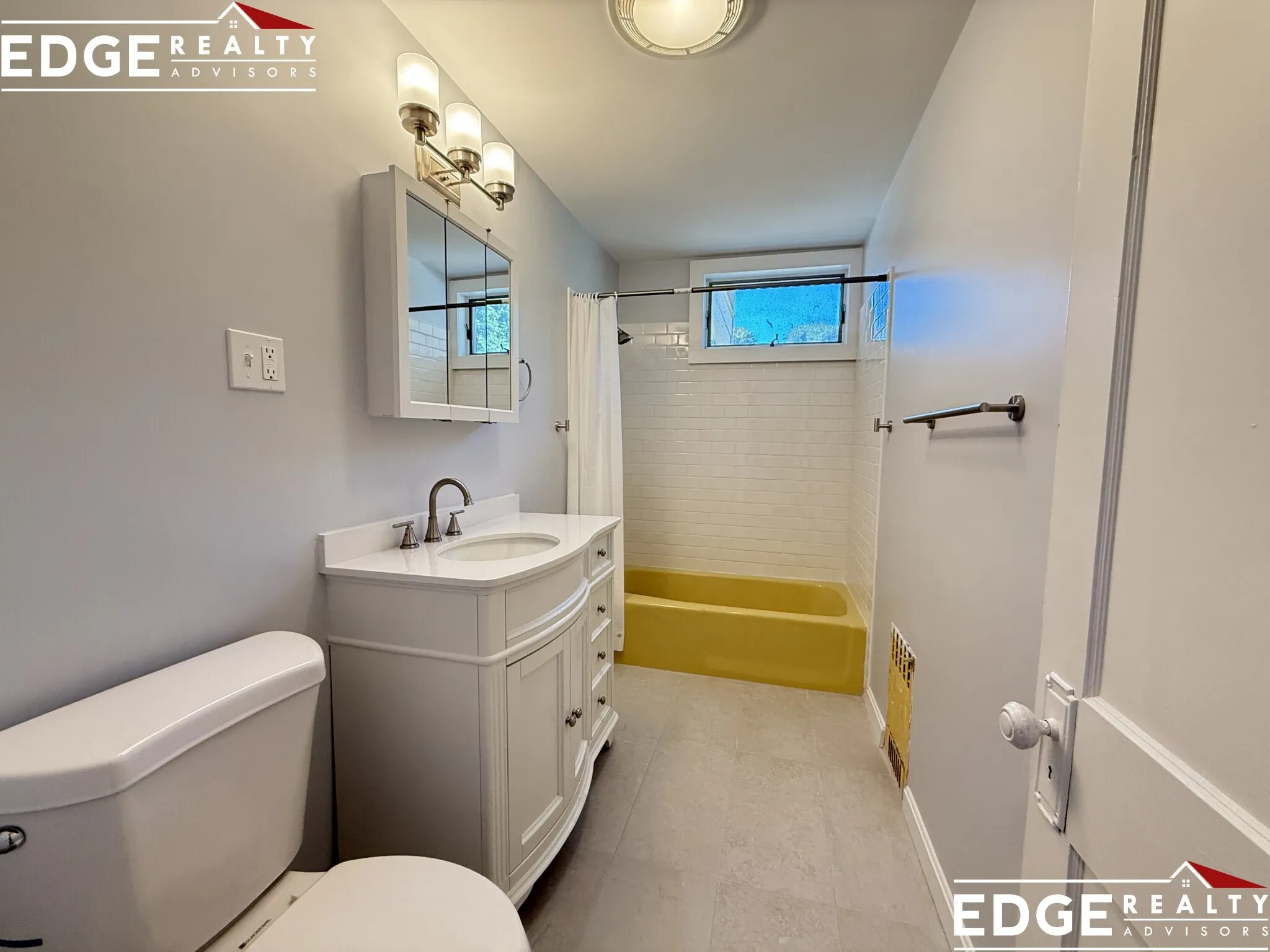 3 bed, 1 bath apartment for rent at 494 Washington St Unit 2, Brighton — photo 8 of 14
