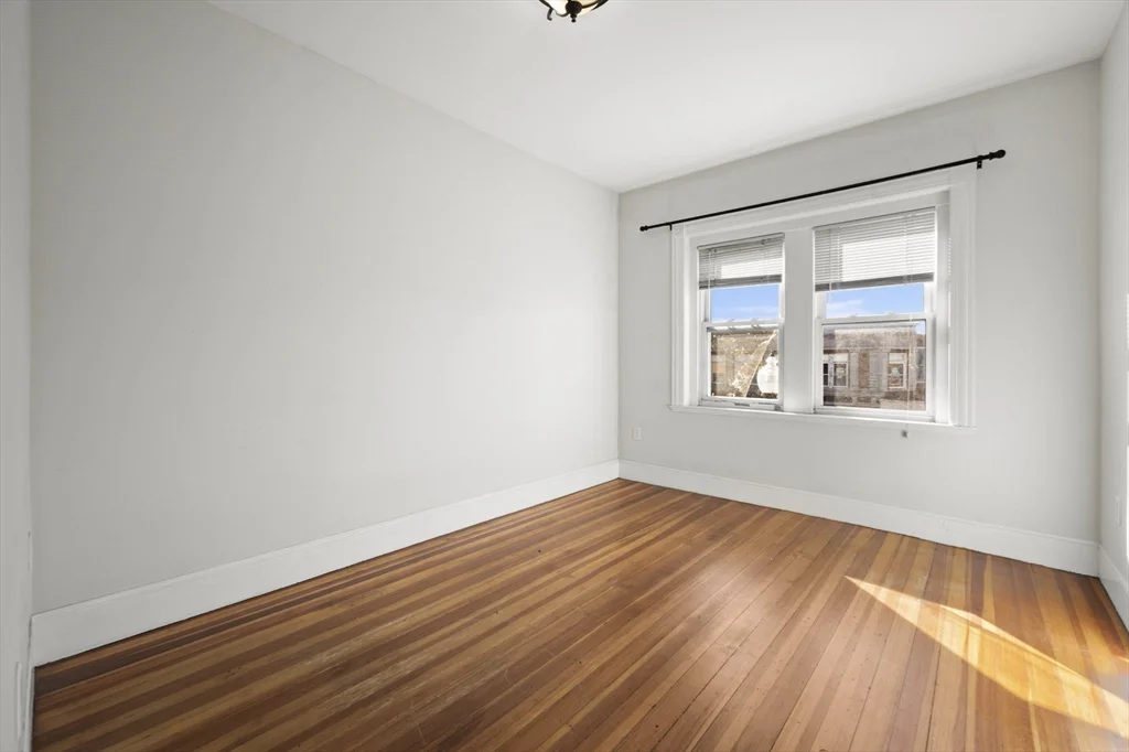 4 bed, 1 bath apartment for rent at 495 Broadway Unit 2, South Medford — photo 21 of 32