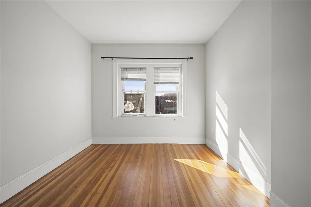 4 bed, 1 bath apartment for rent at 495 Broadway Unit 2, South Medford — photo 23 of 32