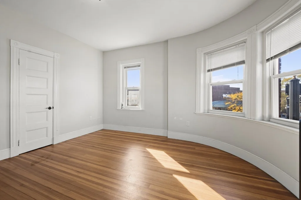 4 bed, 1 bath apartment for rent at 495 Broadway Unit 2, South Medford — photo 20 of 32