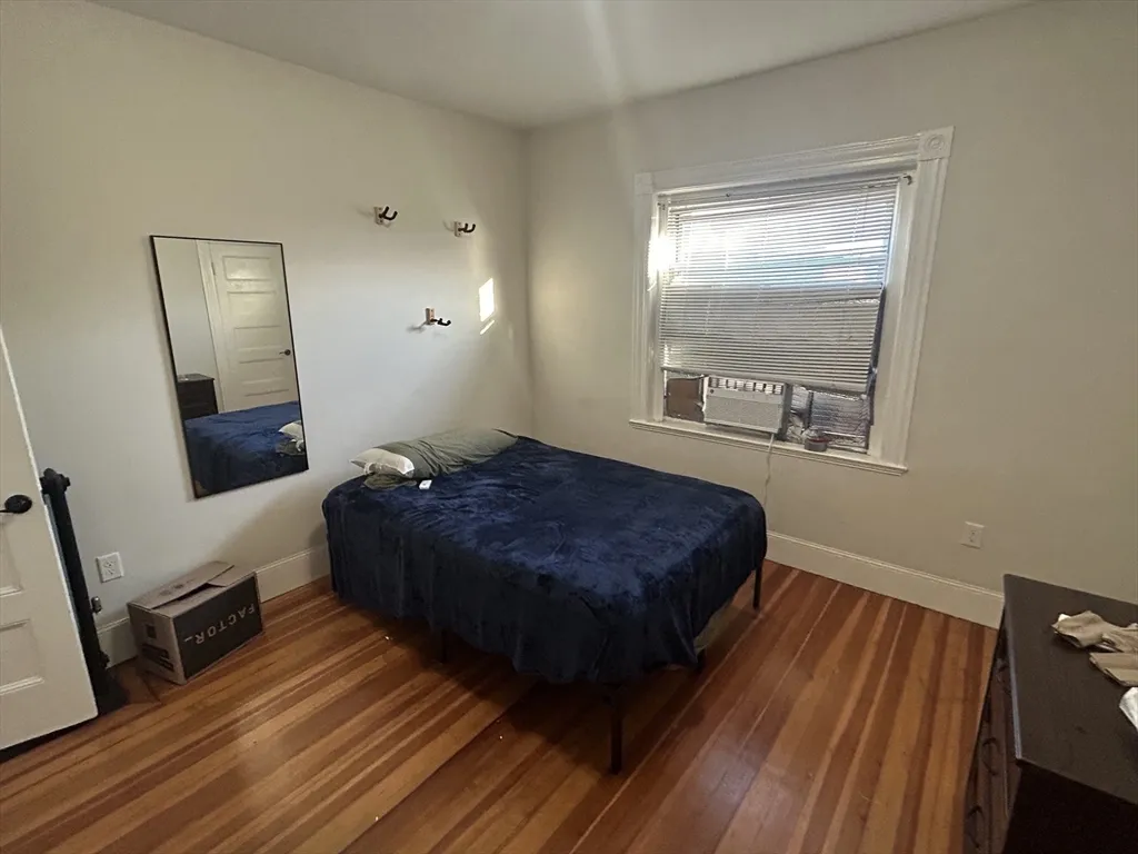 4 bed, 1 bath apartment for rent at 495 Broadway Unit 2, South Medford — photo 11 of 32