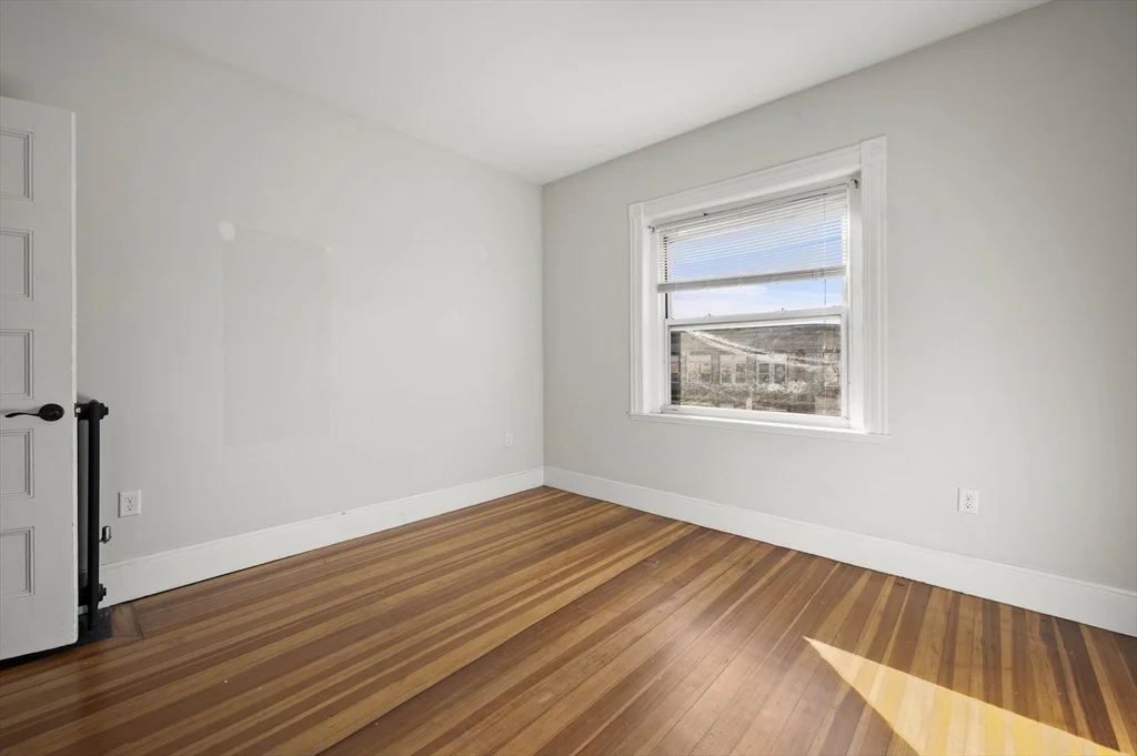 4 bed, 1 bath apartment for rent at 495 Broadway Unit 2, South Medford — photo 24 of 32