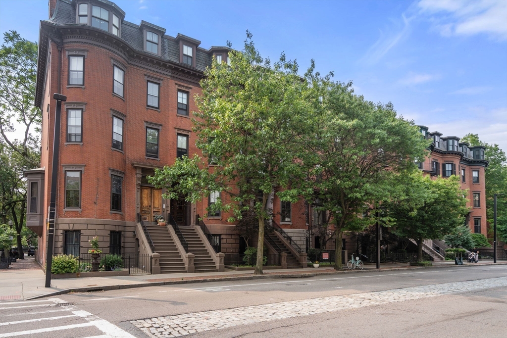 2 bed, 1 bath apartment for rent at 496 Columbus Ave Unit 3, South End — photo 22 of 24