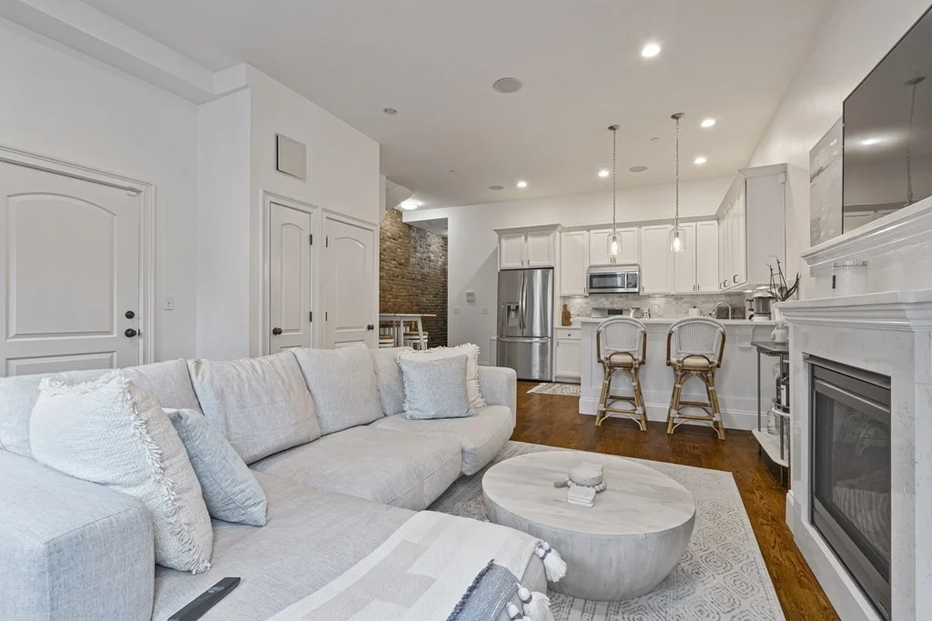 2 bed, 2 bath apartment for rent at 496 E 3rd Unit 1, South Boston — photo 6 of 22