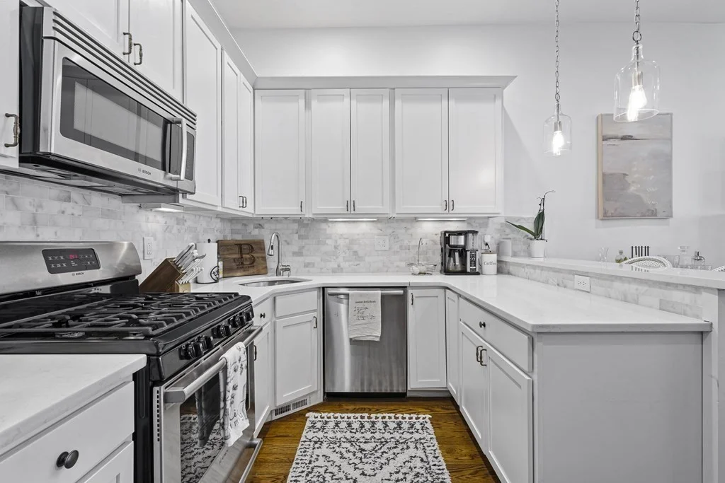 2 bed, 2 bath apartment for rent at 496 E 3rd Unit 1, South Boston — photo 2 of 22