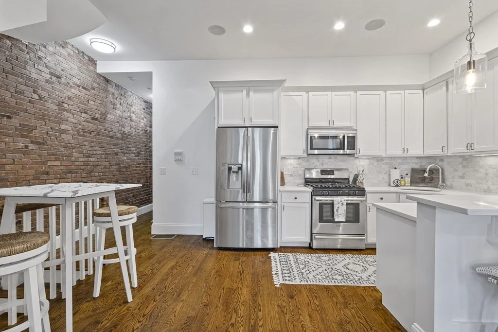 2 bed, 2 bath apartment for rent at 496 E 3rd Unit 1, South Boston — photo 4 of 22
