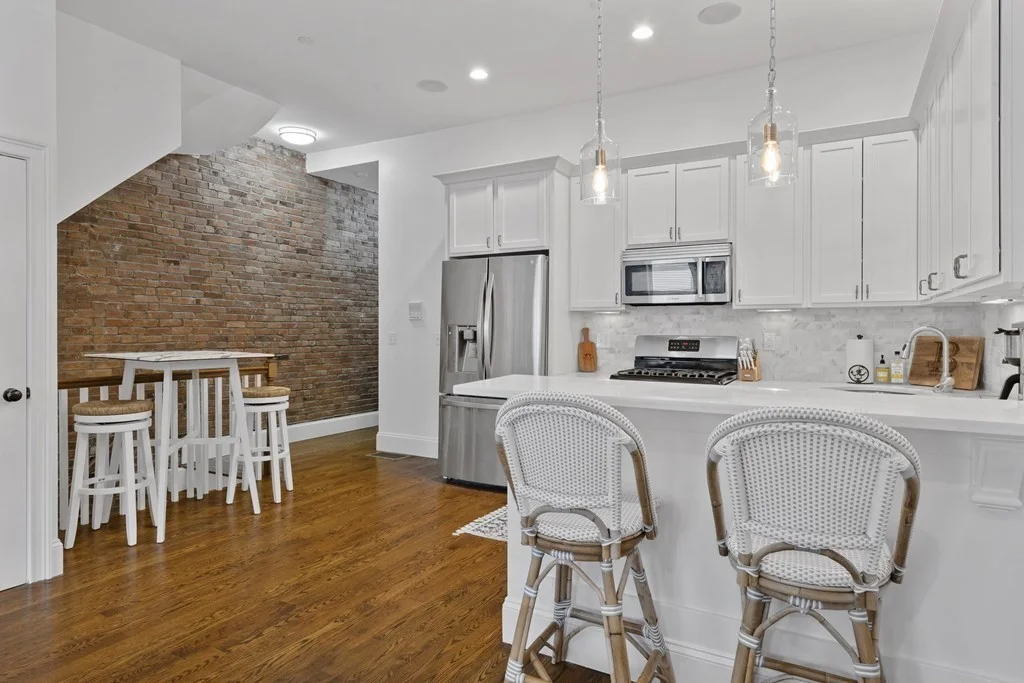 2 bed, 2 bath apartment for rent at 496 E 3rd Unit 1, South Boston — photo 3 of 22