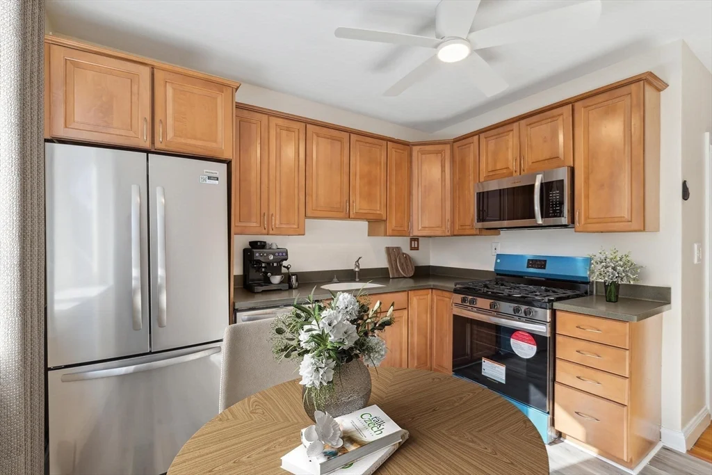 3 bed, 1 bath apartment for rent at 496 East Seventh St Unit 1, South Boston