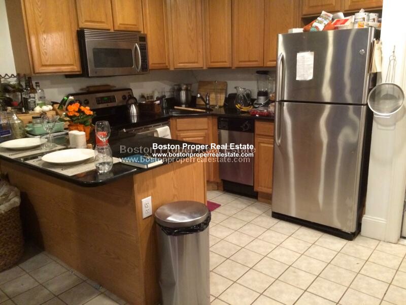 1 bed, 1 bath apartment for rent at 497 Beacon St Unit 1, Back Bay — photo 3 of 6
