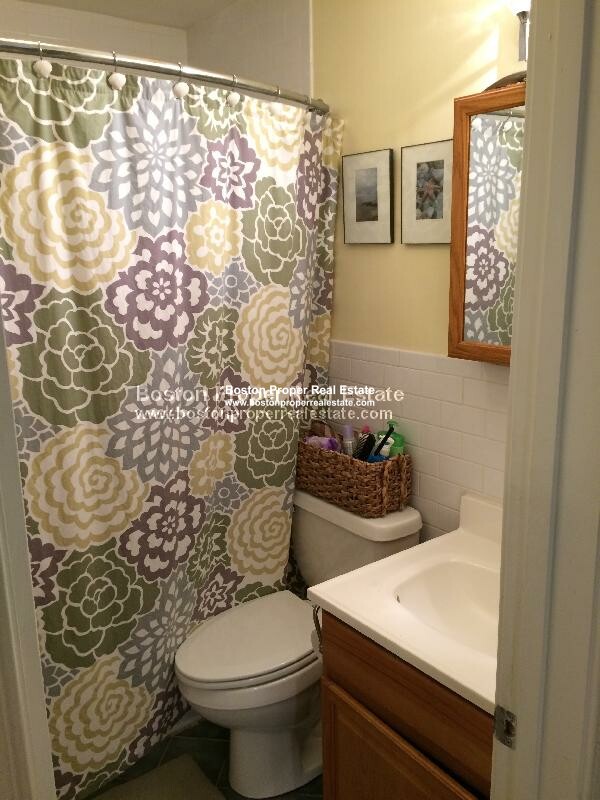 1 bed, 1 bath apartment for rent at 497 Beacon St Unit 1, Back Bay — photo 5 of 6