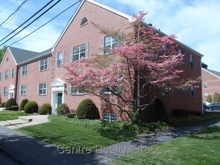 2 bed, 1 bath apartment for rent at 497 Centre St Unit 2A, Newton Corner — photo 1 of 4