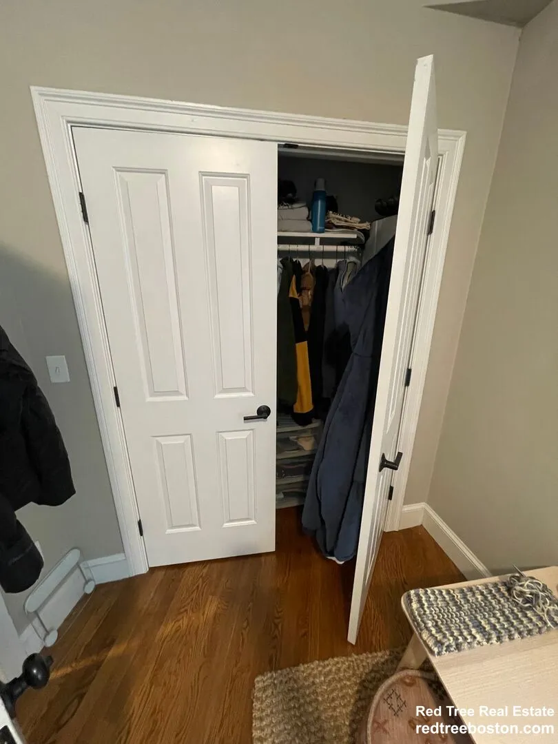 3 bed, 1 bath apartment for rent at 497 Commonwealth Ave Unit 4, Fenway — photo 3 of 8