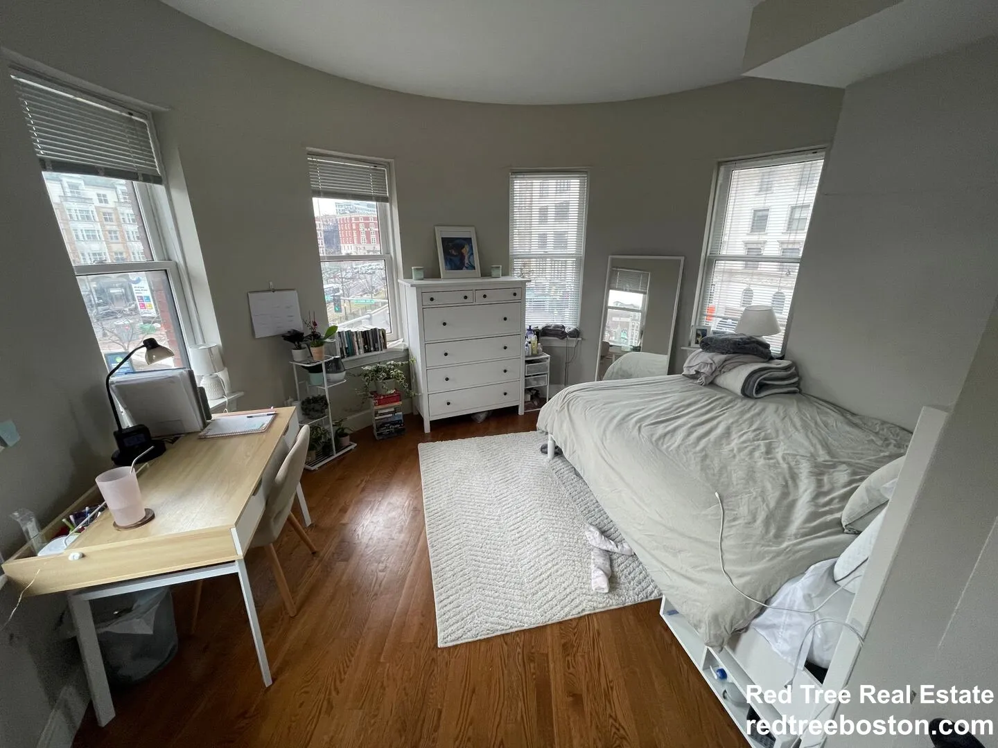 3 bed, 1 bath apartment for rent at 497 Commonwealth Ave Unit 4, Fenway — photo 5 of 8