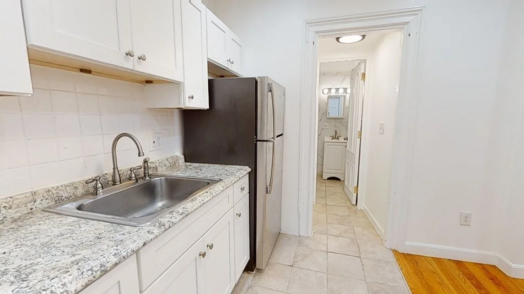 1 bed, 1 bath apartment for rent at 497 Warren St Unit 1R, Roxbury — photo 2 of 18