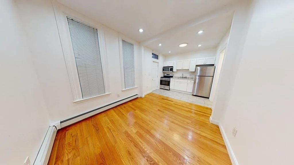 1 bed, 1 bath apartment for rent at 497 Warren St Unit 1R, Roxbury — photo 7 of 18
