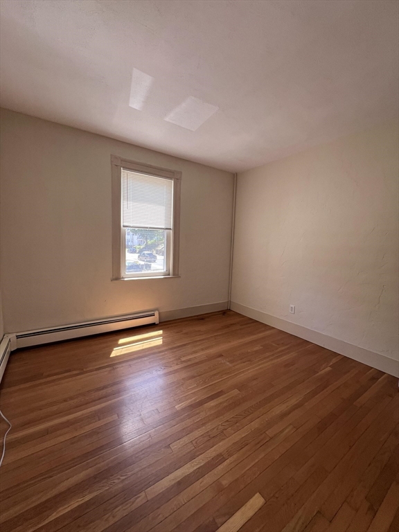 2 bed, 1 bath apartment for rent at 496-500 Lincoln Ave Unit 2L, Saugus — photo 10 of 10