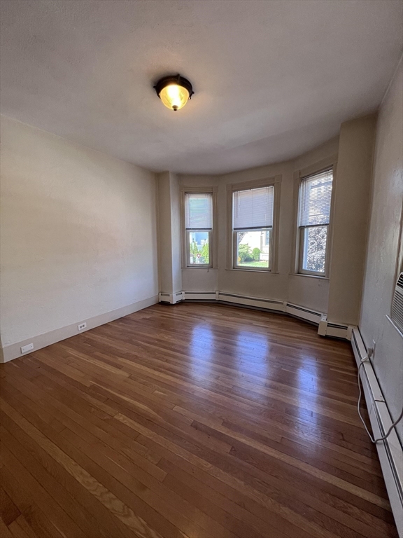 2 bed, 1 bath apartment for rent at 496-500 Lincoln Ave Unit 2L, Saugus — photo 8 of 10